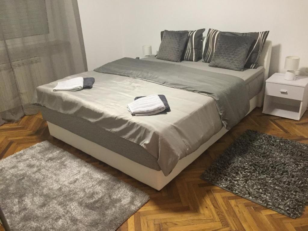 Apartmani Anton Osijek Bagian luar foto